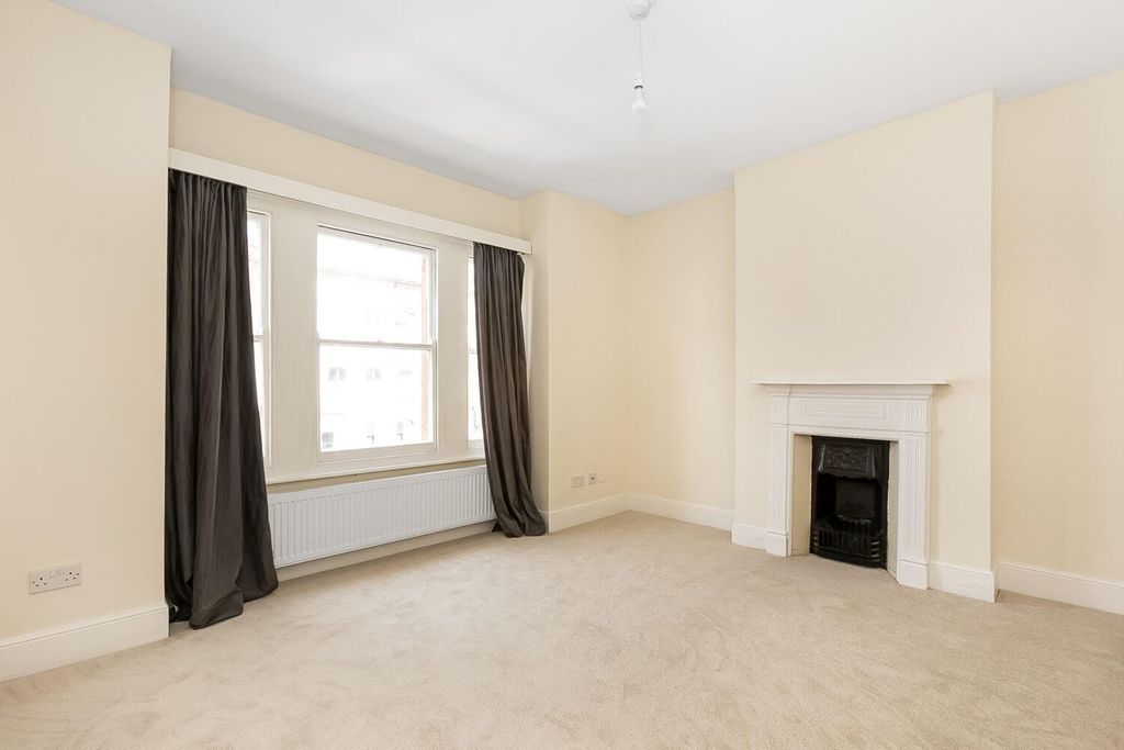 Property photo 2 of 11 R2A5870-1500x1000.Jpg