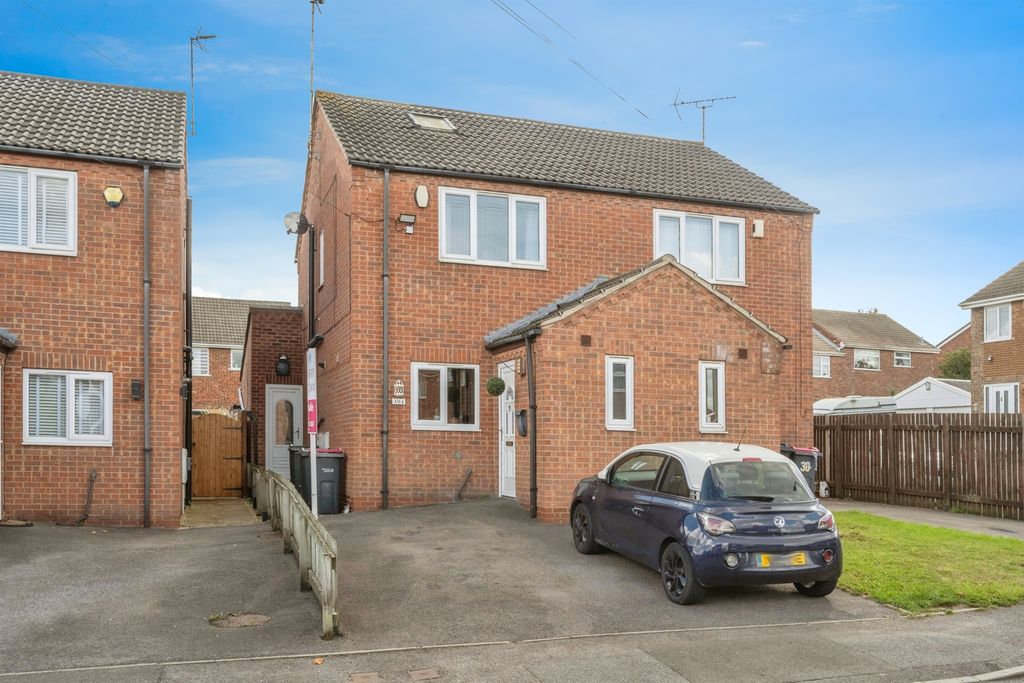 Property photo 1 of 17