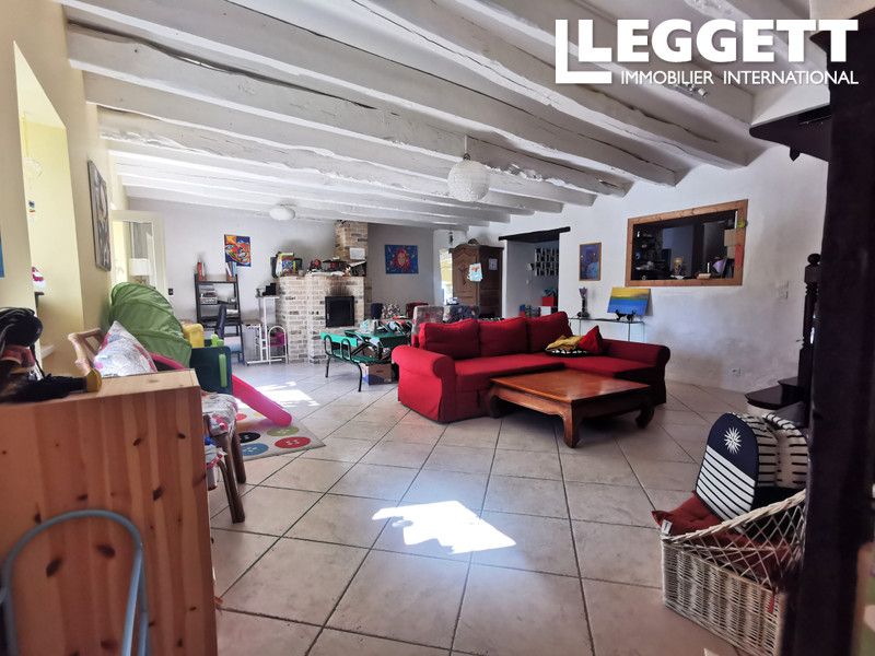 Property photo 3 of 10