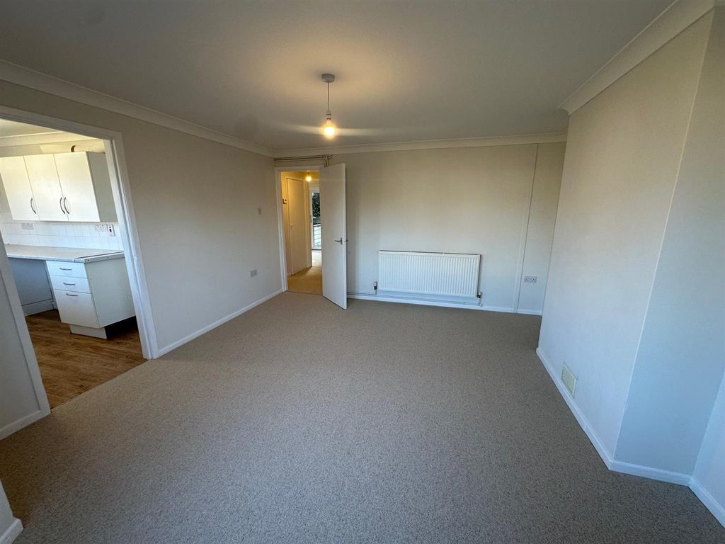 Property photo 3 of 13 10 - Copy.Jpg