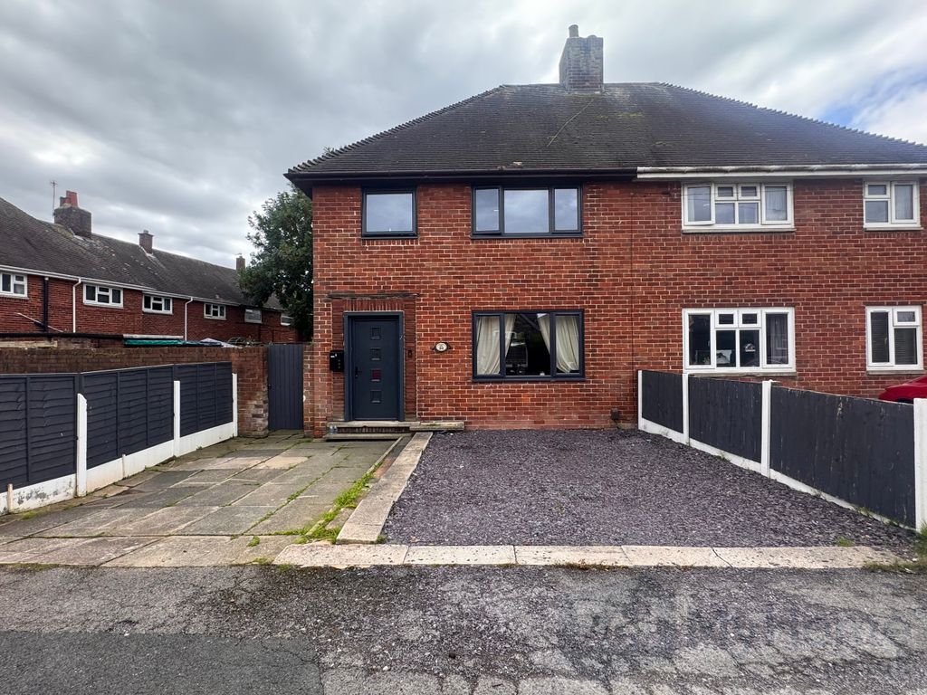 Property photo 1 of 16 External
