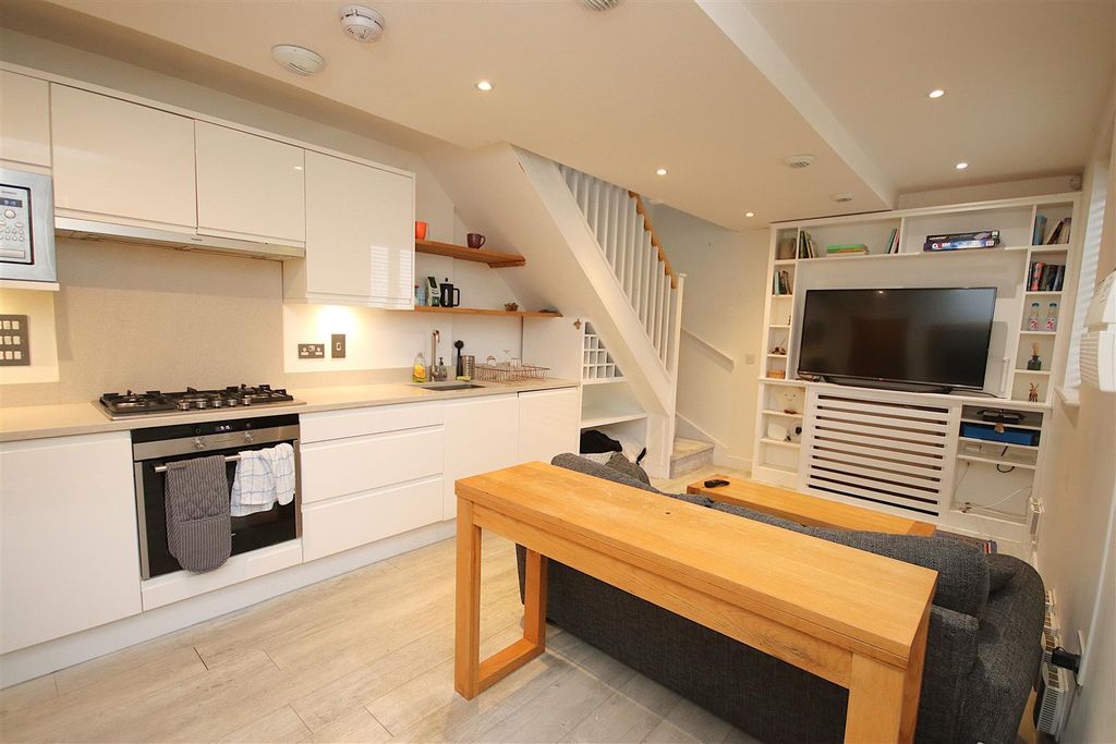 Property photo 2 of 8 Img_5575.Jpg