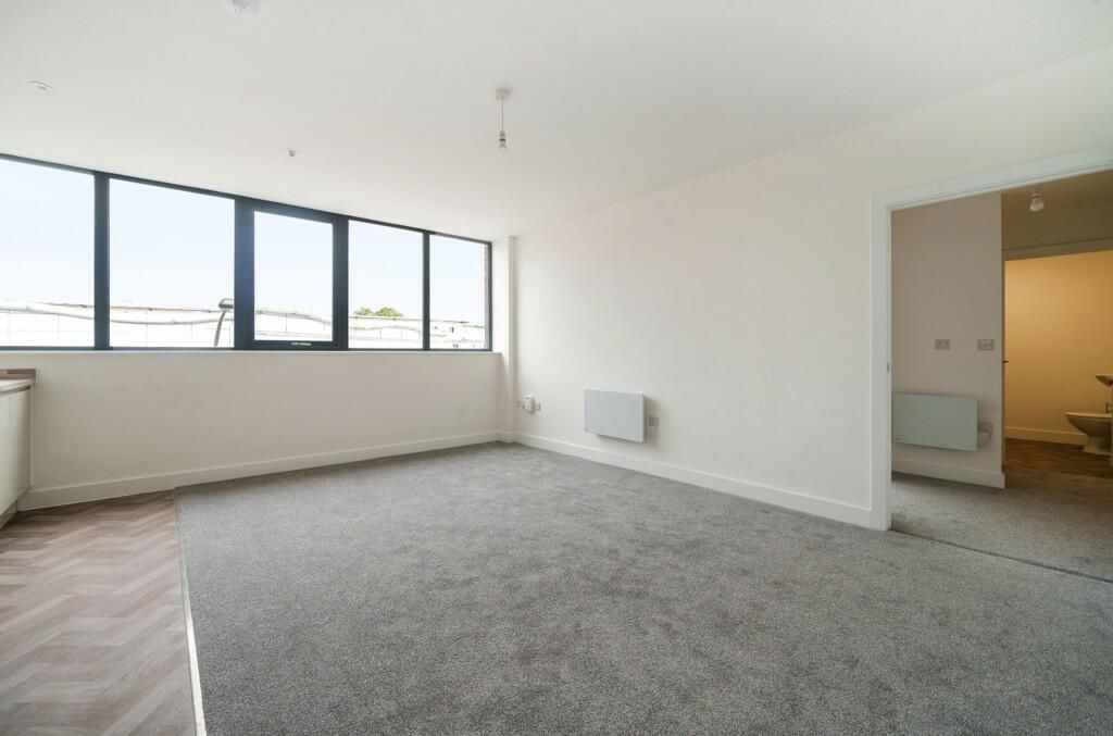 Property photo 2 of 9 2