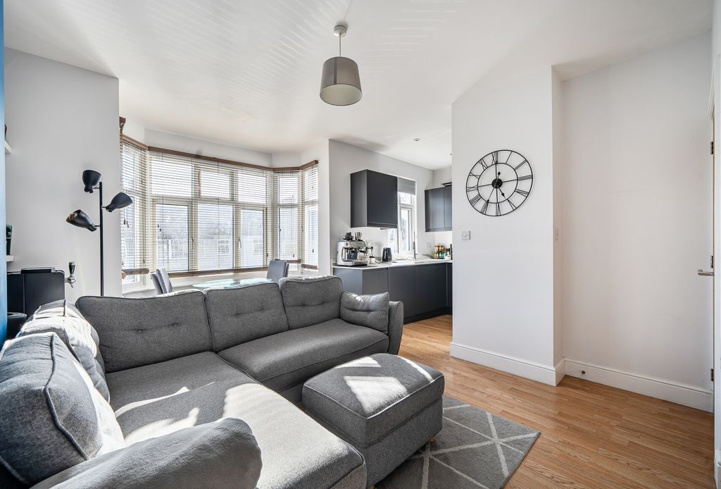 Property photo 2 of 20 1432922-6-69B97F6...