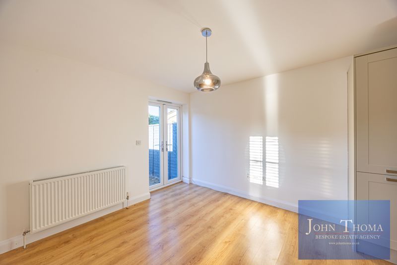 Property photo 3 of 14 Photo 3