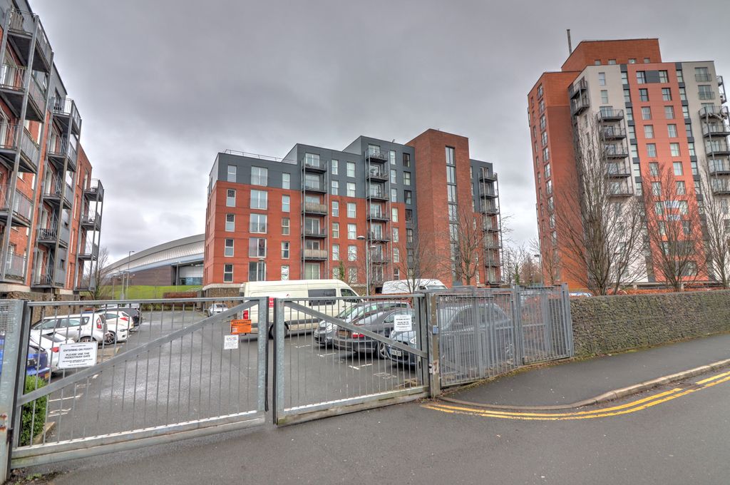 Property photo 1 of 9 Gated Entrance