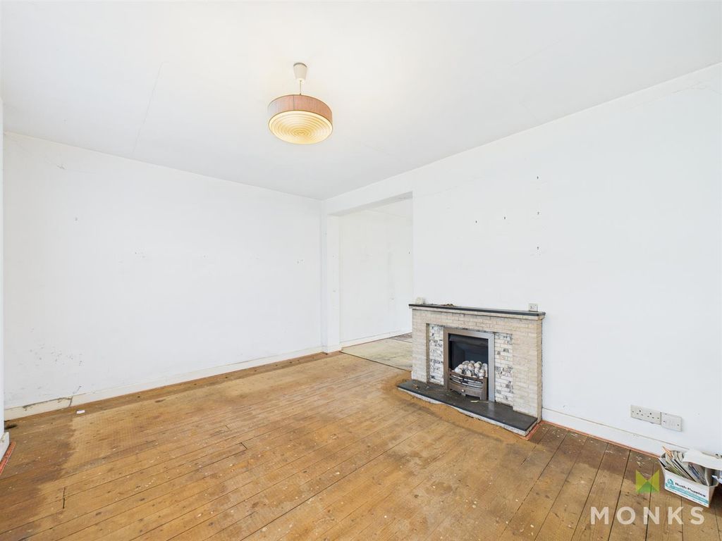 Property photo 3 of 16 Cam05160G0-Pr0054-Still003.Jpg