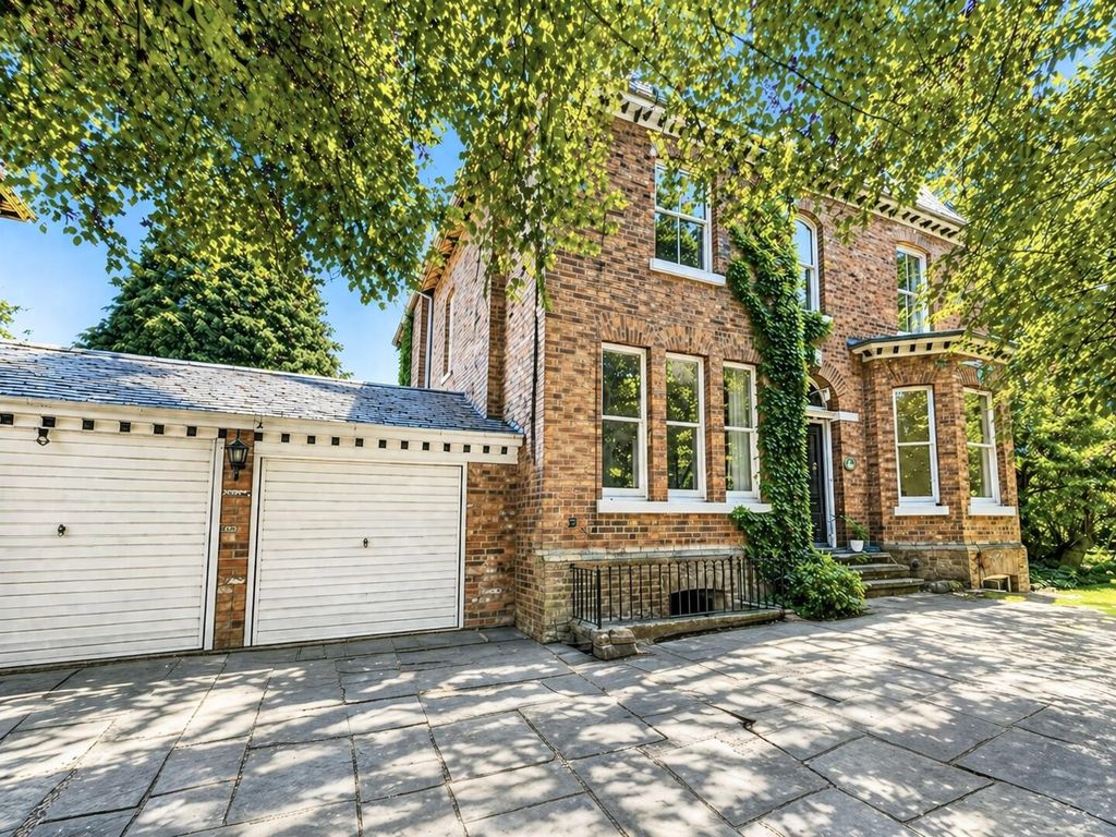 Property photo 1 of 36