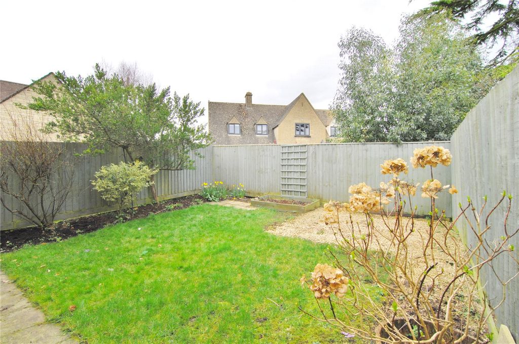 Property photo 2 of 13 Picture No. 10