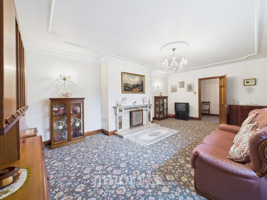 Property photo 3 of 20 Cam02121G0-Pr0133-Still008.Jpg