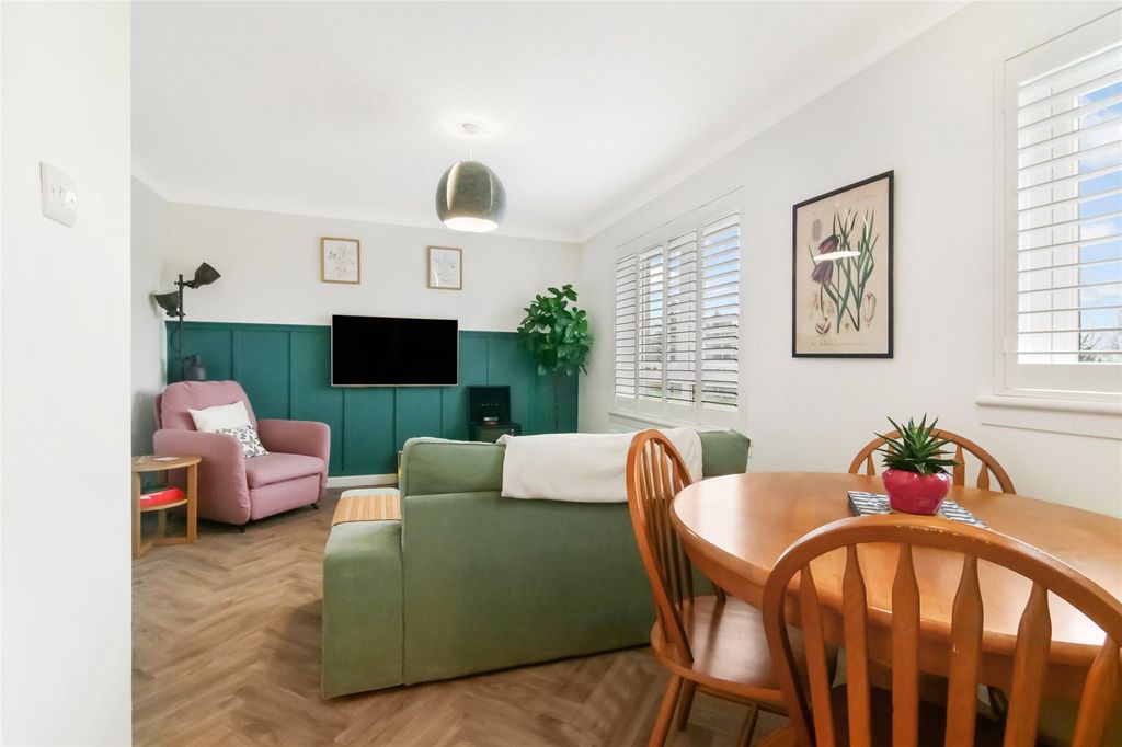 Property photo 1 of 19 Picture No. 05