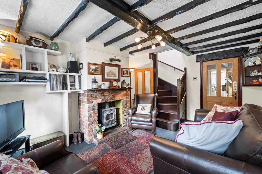 Property photo 3 of 19