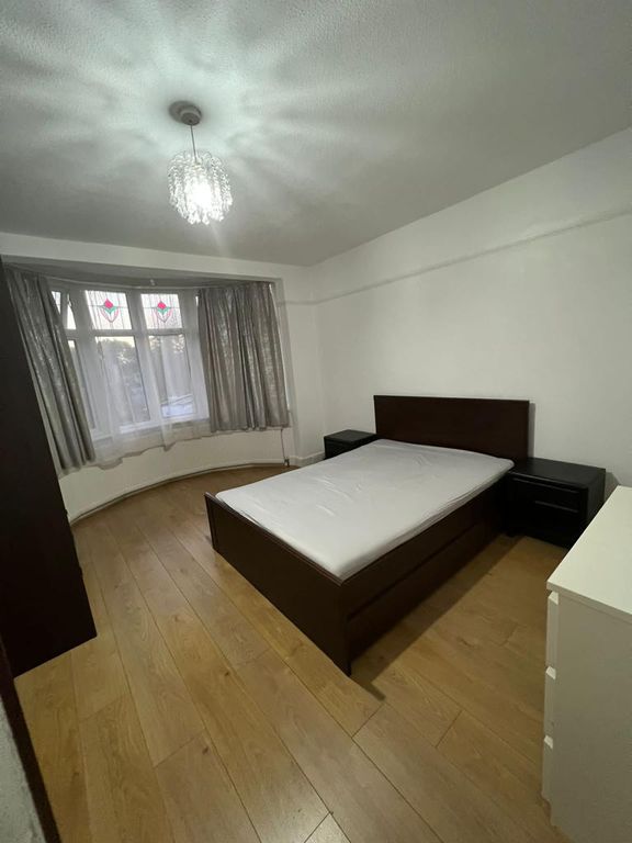 Property photo 1 of 4