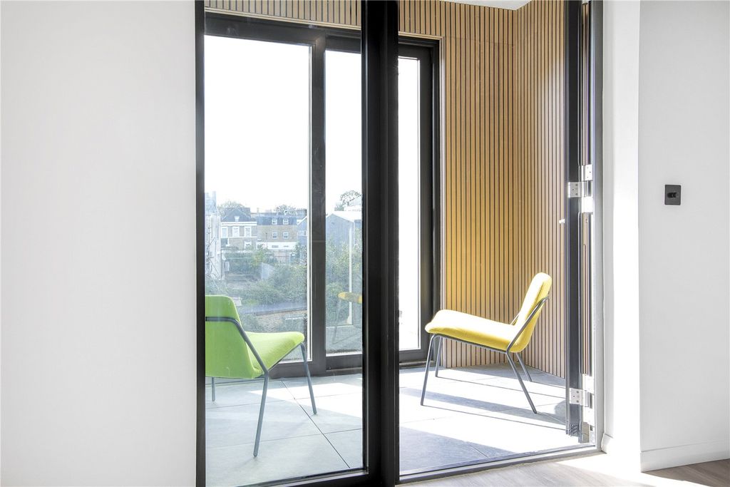 Property photo 1 of 10 Picture No. 08