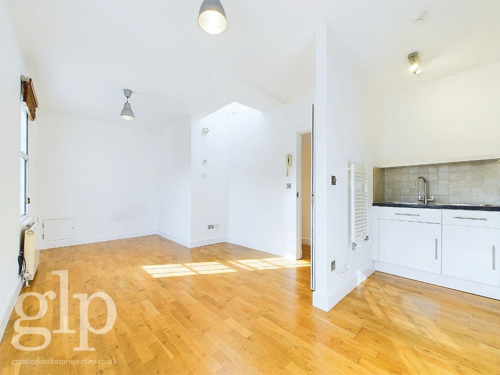 Property photo 1 of 22 962891