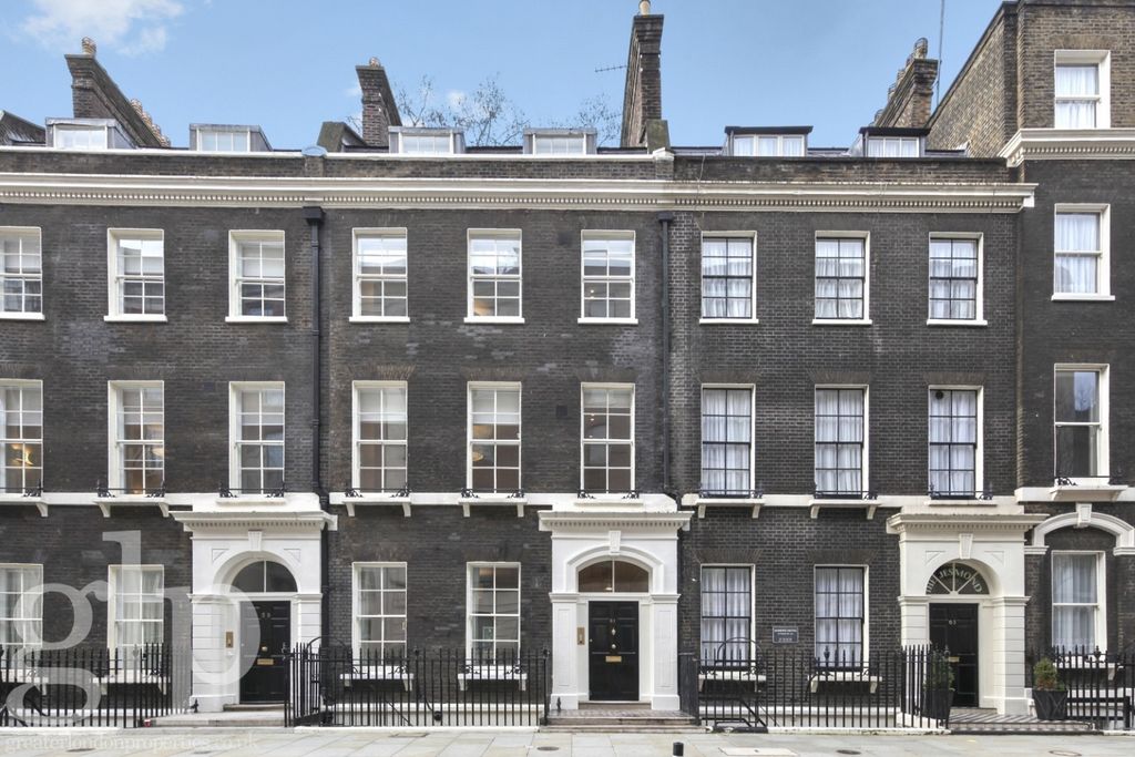 Property photo 3 of 13 996015