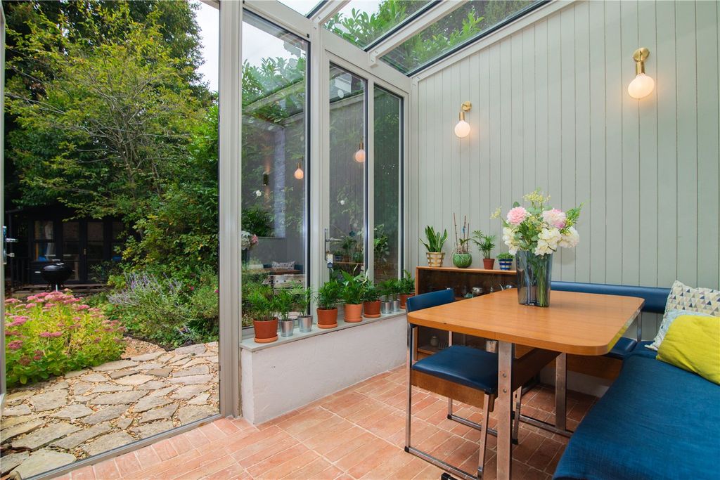 Property photo 3 of 20 Picture No. 05