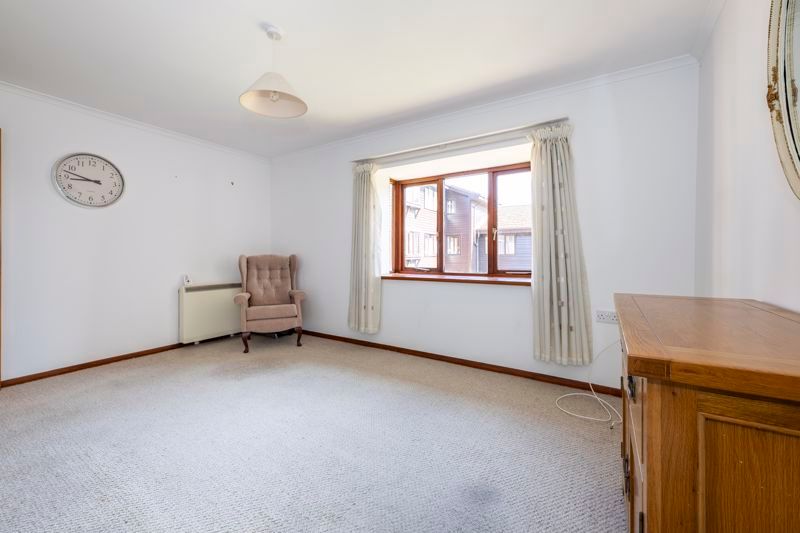 Property photo 2 of 11 Photo 6