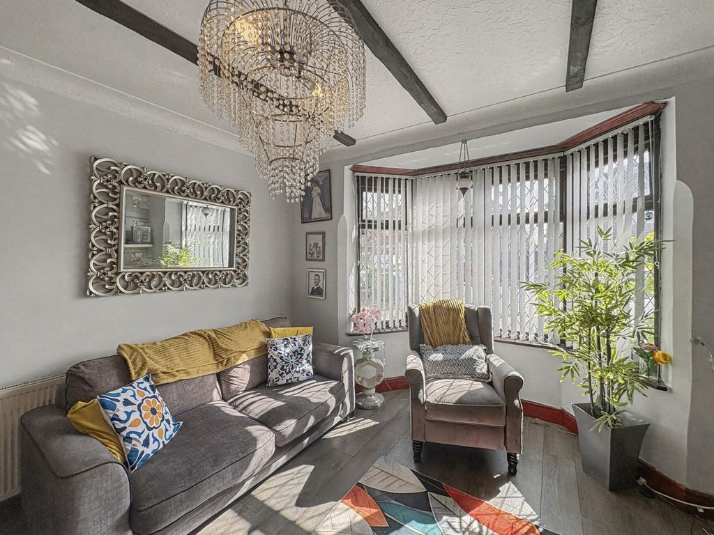 Property photo 2 of 20