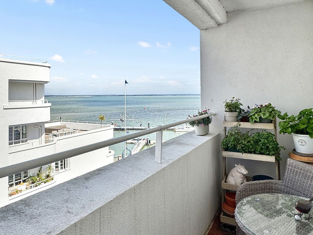 Property photo 2 of 17 Photo 6