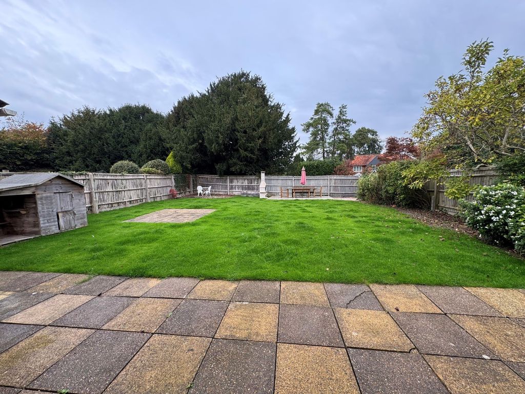 Property photo 3 of 25 Photo 16