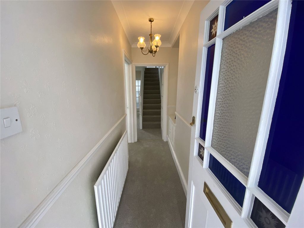 Property photo 3 of 27 Picture No. 18