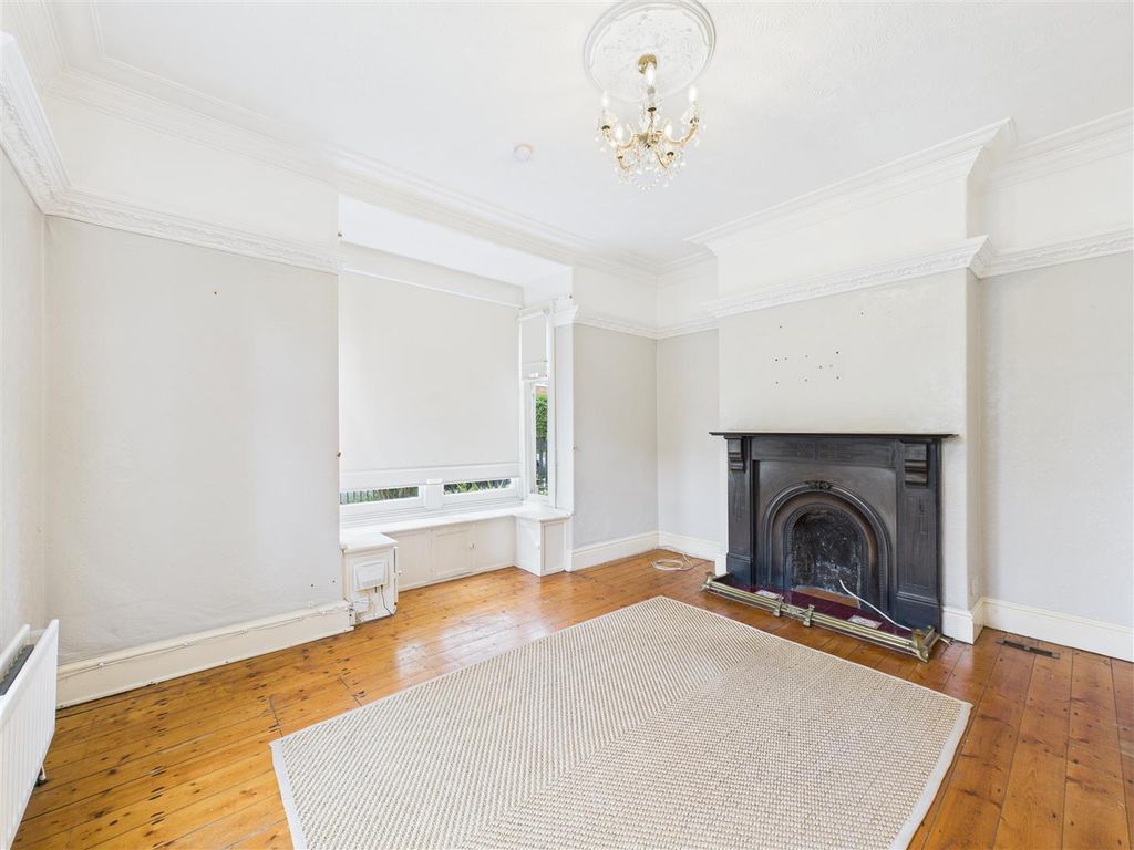 Property photo 2 of 16 Cam05193G0-Pr0021-Still005.Jpg