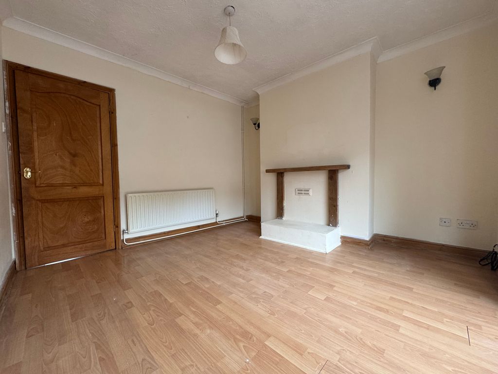 Property photo 3 of 17 Image