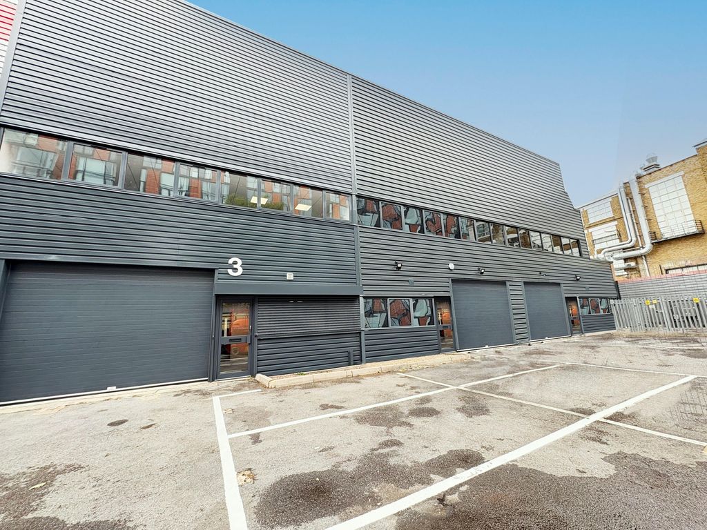 Property photo 1 of 10 Unit 3 Acton Vale  2.Jpg