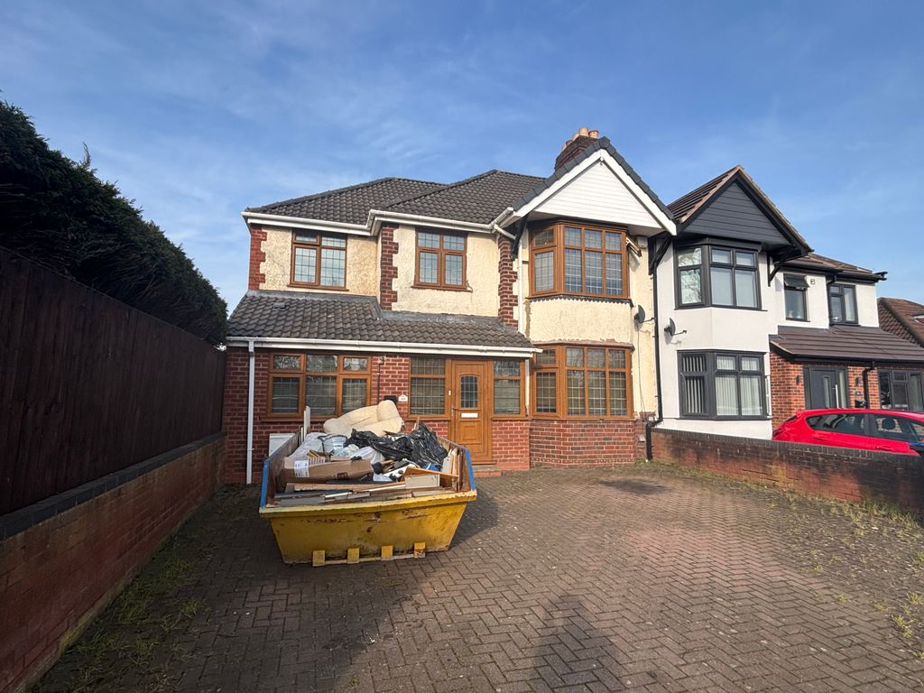 Property photo 2 of 14 Image