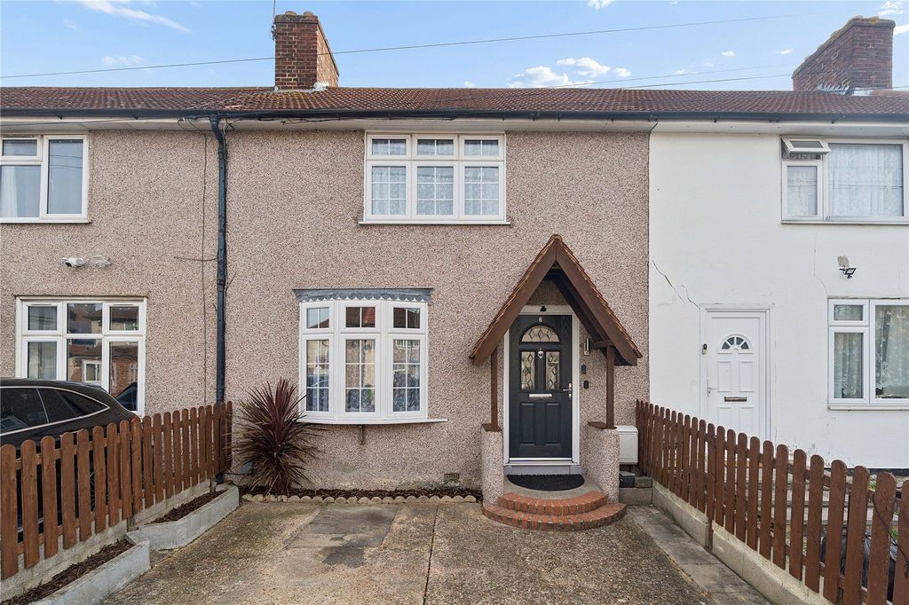 Property photo 1 of 15 Front