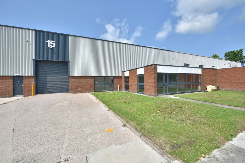 Property photo 3 of 11 Image 5