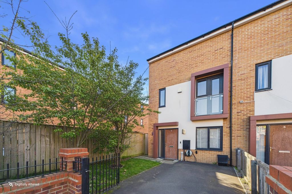 Property photo 1 of 11 Picture No. 01