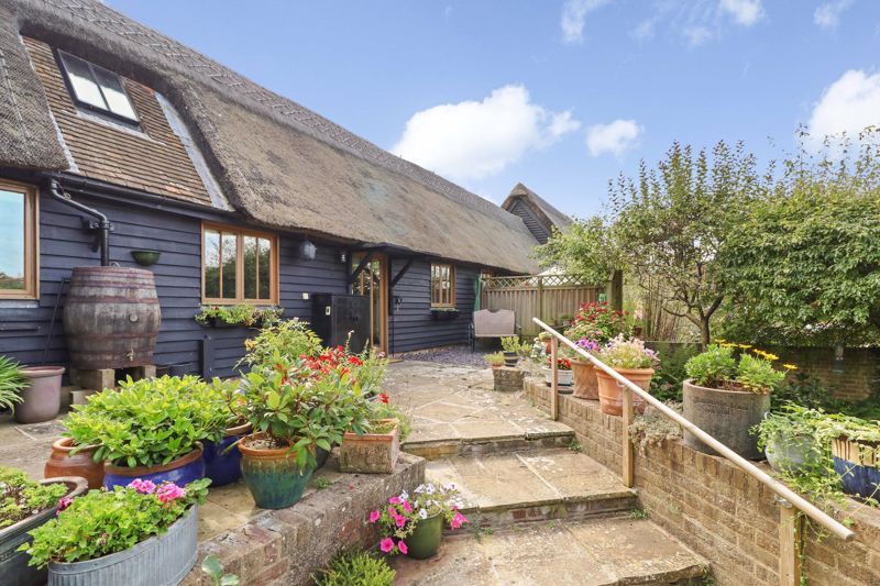 Property photo 1 of 14 Photo 3