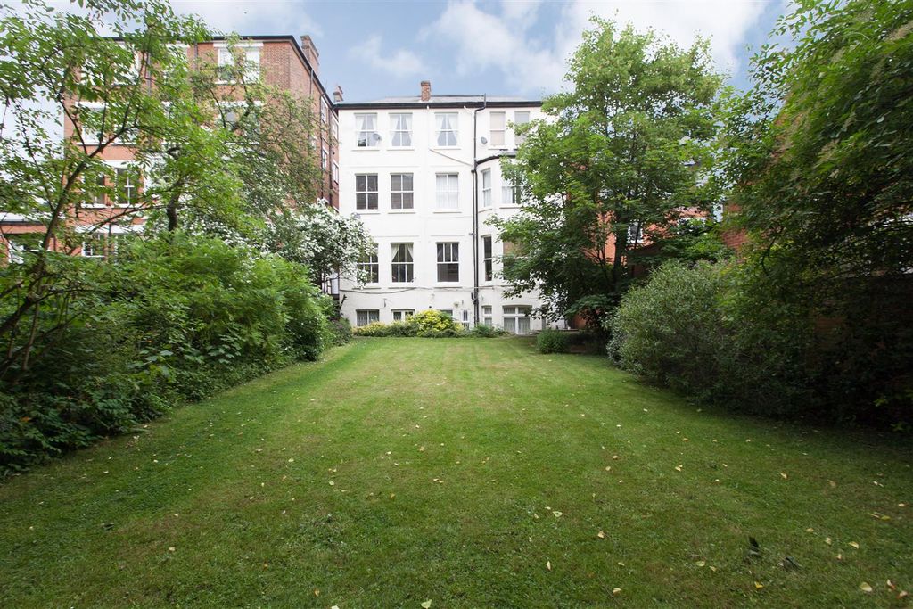 Property photo 3 of 14