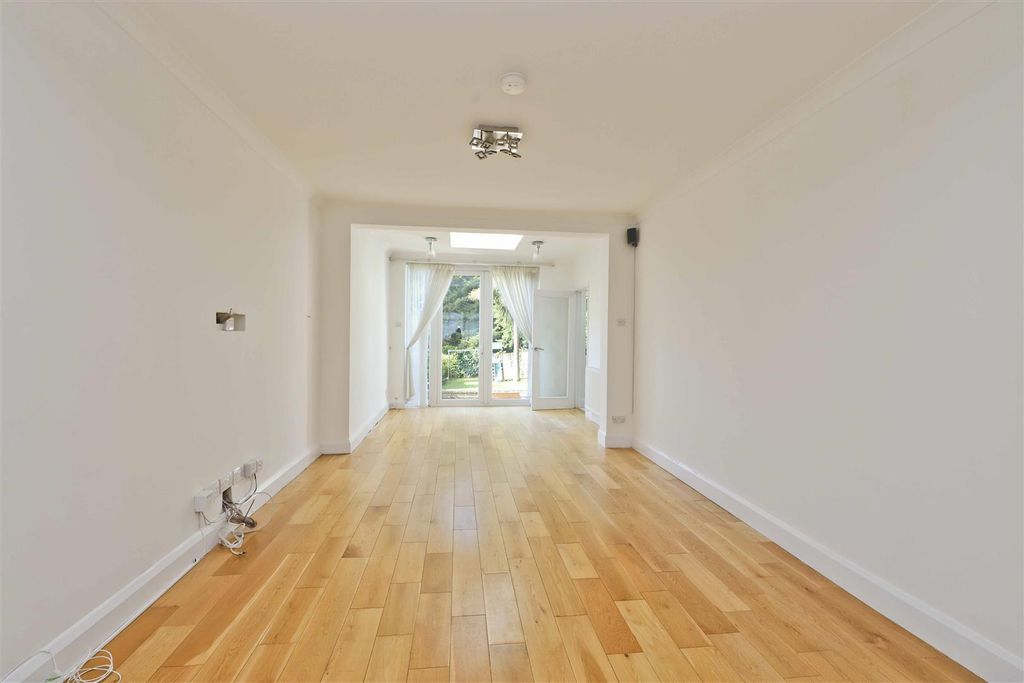 Property photo 2 of 19 The Ridgeway