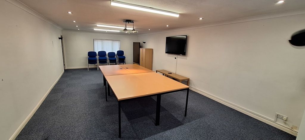 Property photo 3 of 7 Photo 2