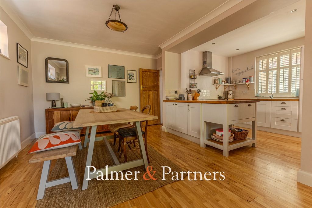 Property photo 3 of 18 Picture No. 02