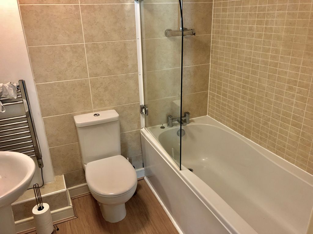 Property photo 2 of 8