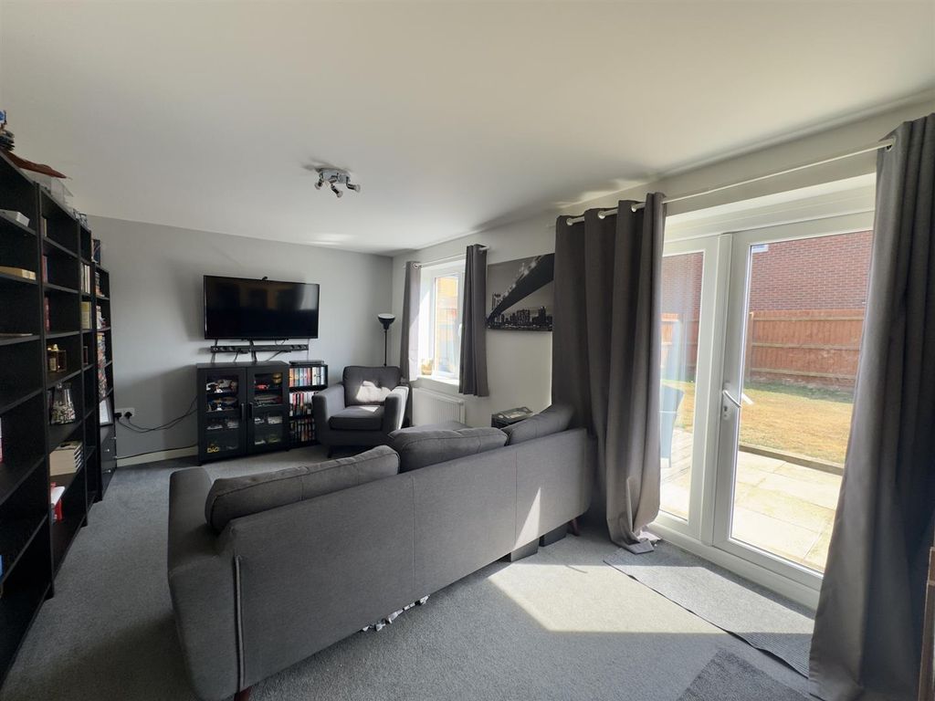 Property photo 3 of 22