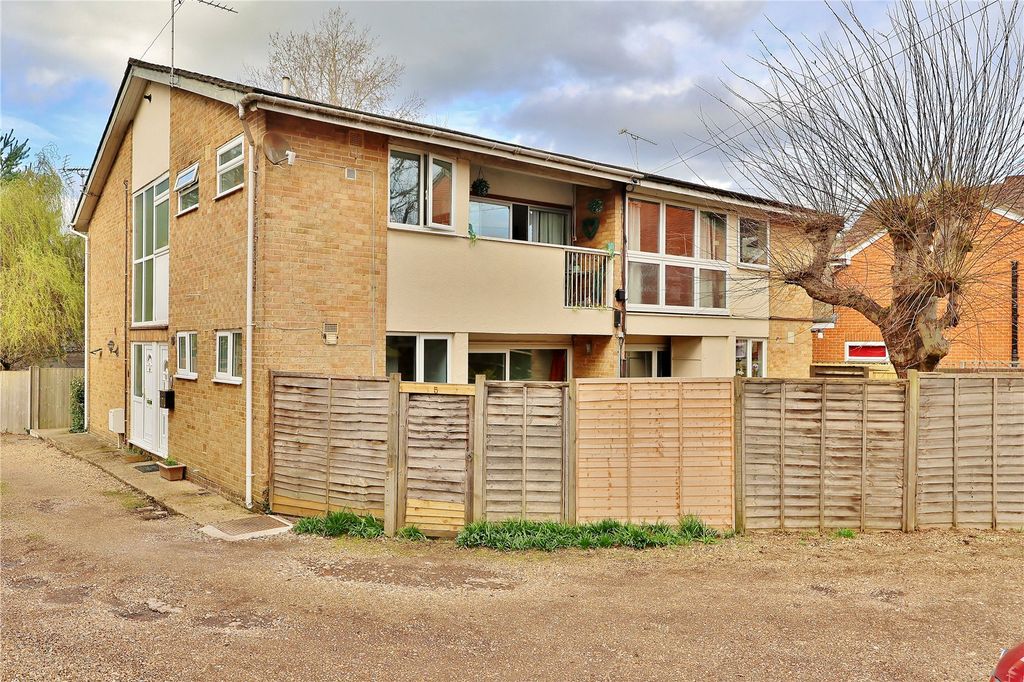 Property photo 2 of 15 Picture No. 17