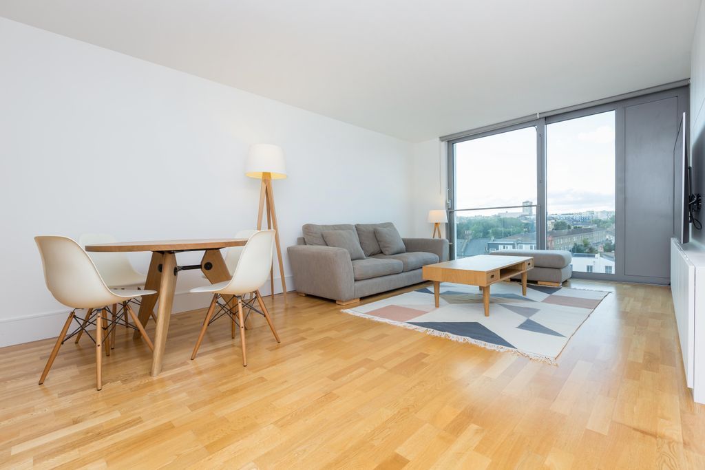 Property photo 2 of 12