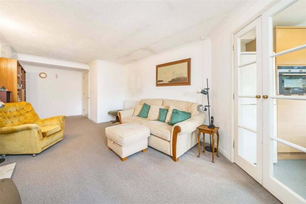 Property photo 3 of 10