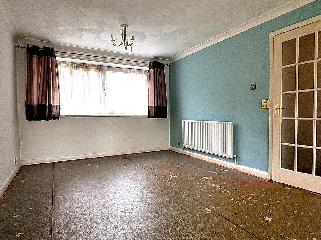 Property photo 3 of 6