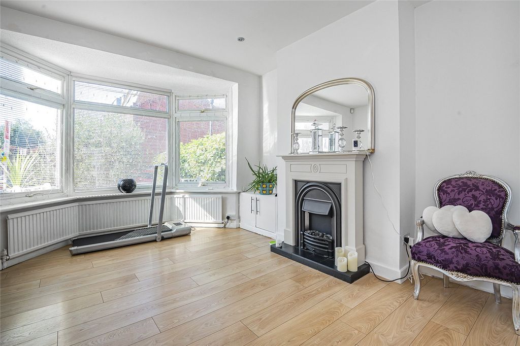 Property photo 3 of 20 Picture No. 18