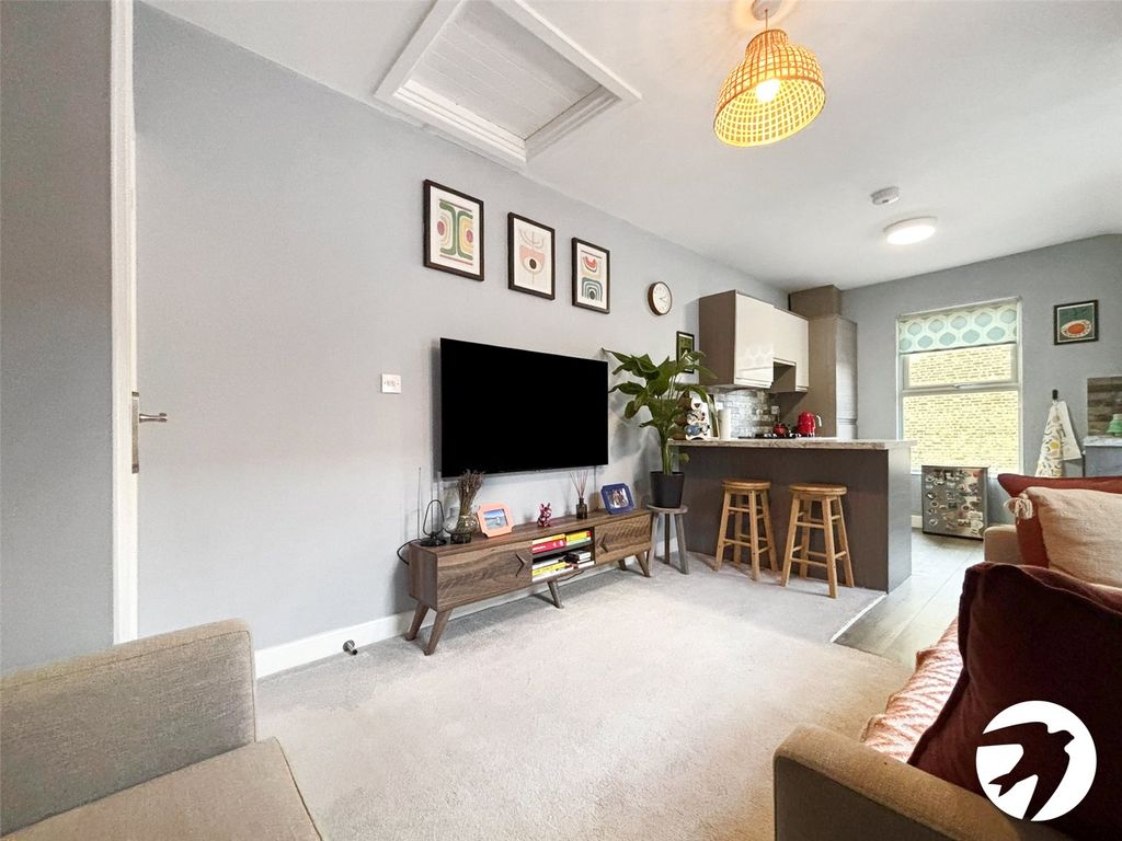 Property photo 2 of 12 Reception Room