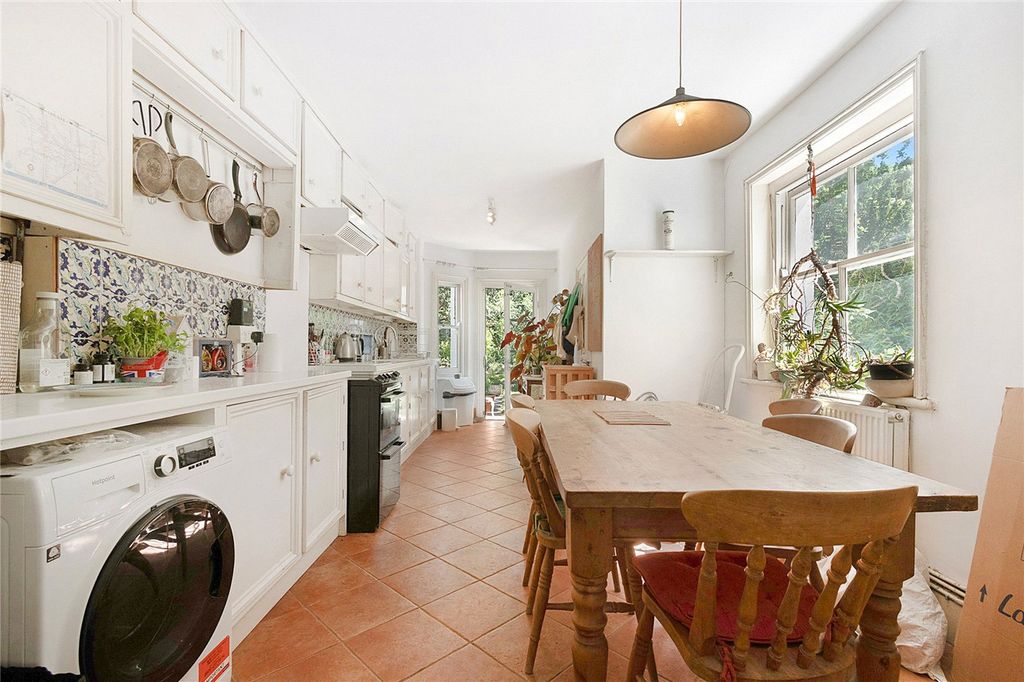 Property photo 2 of 21 Kitchen