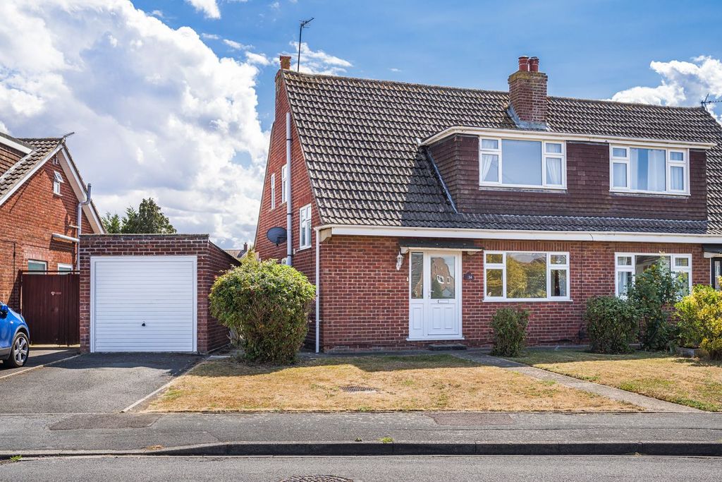 Property photo 1 of 13