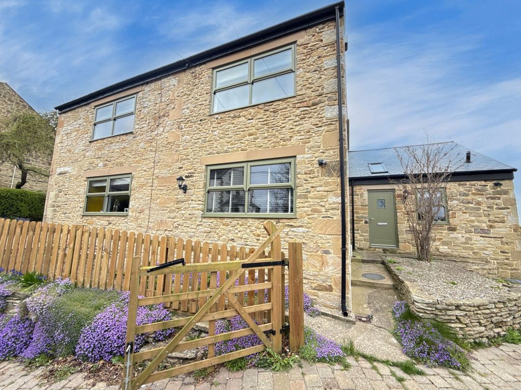 Property photo 1 of 15 External