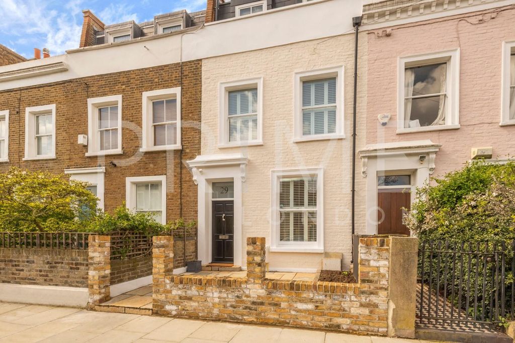 Property photo 2 of 17 Br5B (8).Jpg